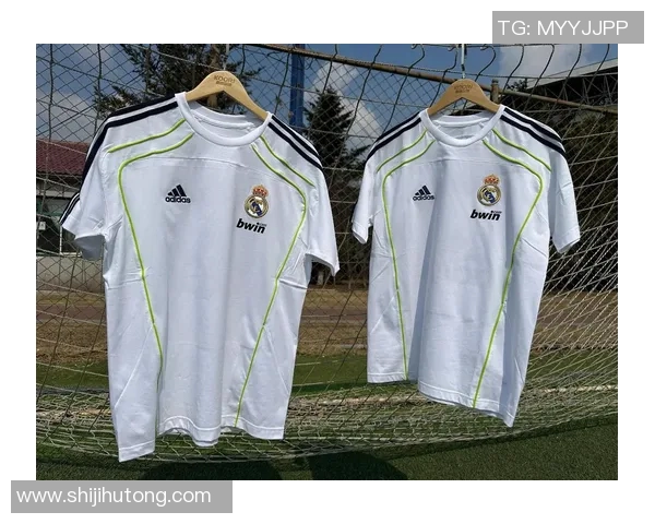 投资足球明星球衣的潜力与市场价值分析探讨