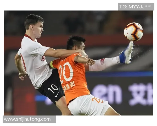 足球明星邱卫国精彩瞬间回顾及其职业生涯照片集锦 足球明星邱卫国精彩瞬间回顾及其职业生涯照片集锦