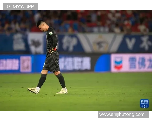 武汉超级足球明星精彩瞬间回放视频带你重温激情赛场的辉煌时刻 武汉超级足球明星精彩瞬间回放视频带你重温激情赛场的辉煌时刻